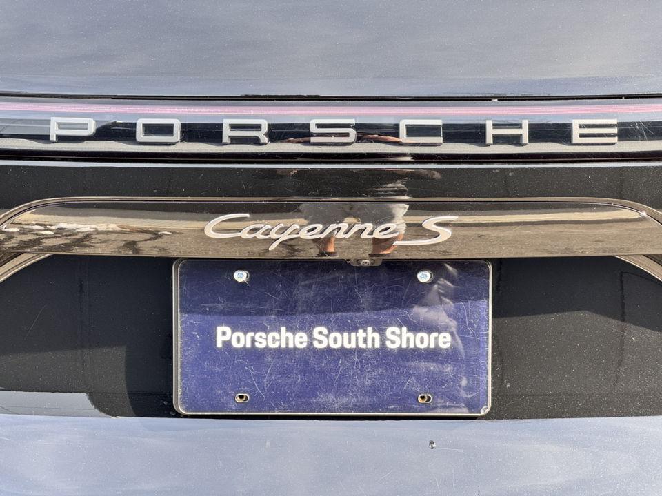 2023 Porsche Cayenne S Platinum Edition 32