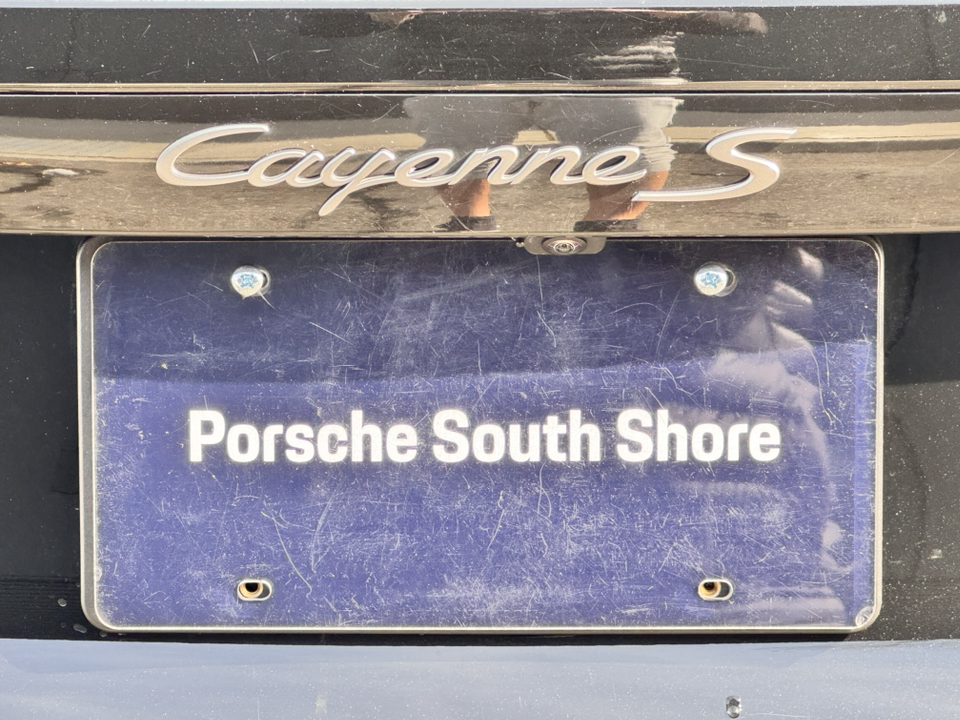 2023 Porsche Cayenne S Platinum Edition 33