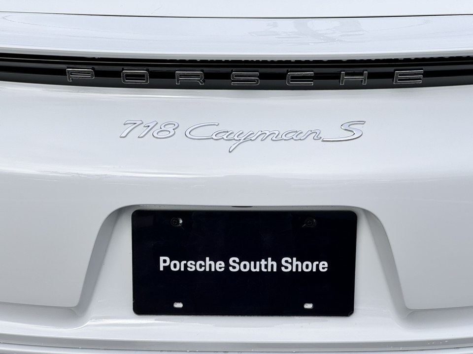 2024 Porsche 718 Cayman S 33