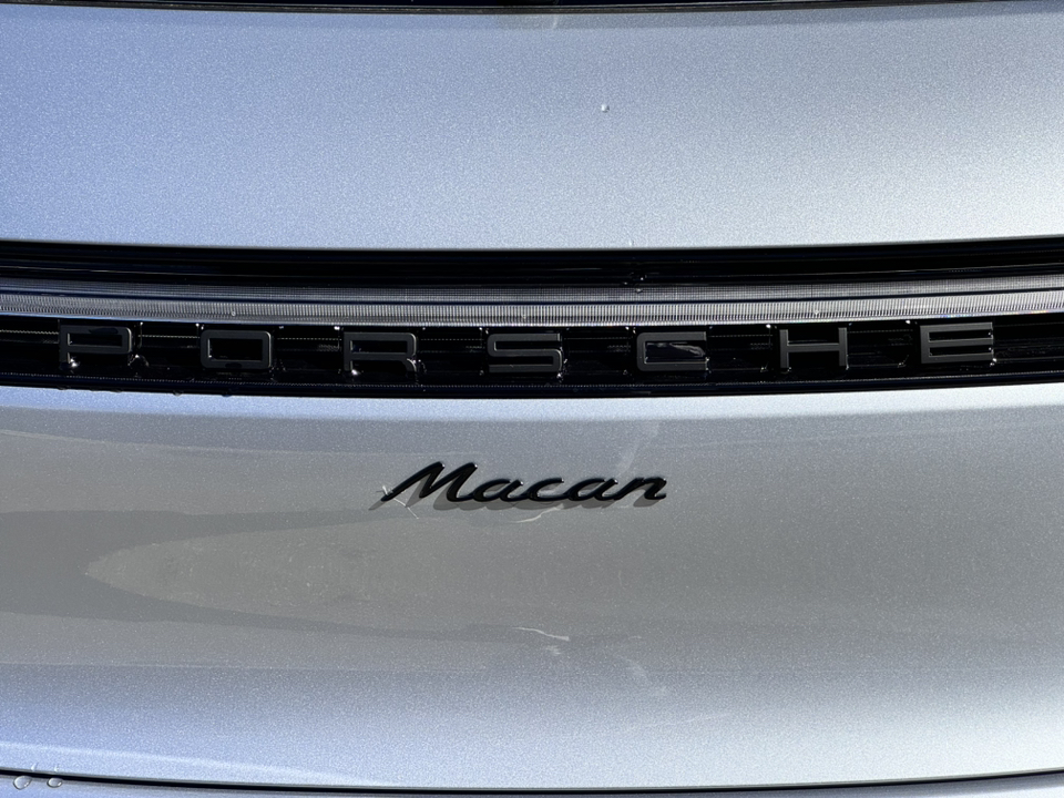 2024 Porsche Macan  27