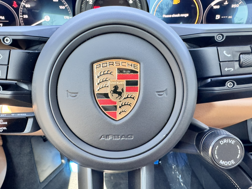 2024 Porsche 911 Carrera GTS 21