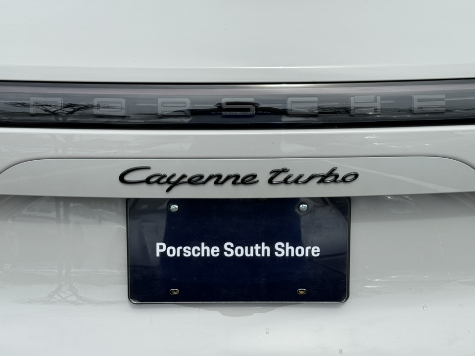 2023 Porsche Cayenne Turbo 29