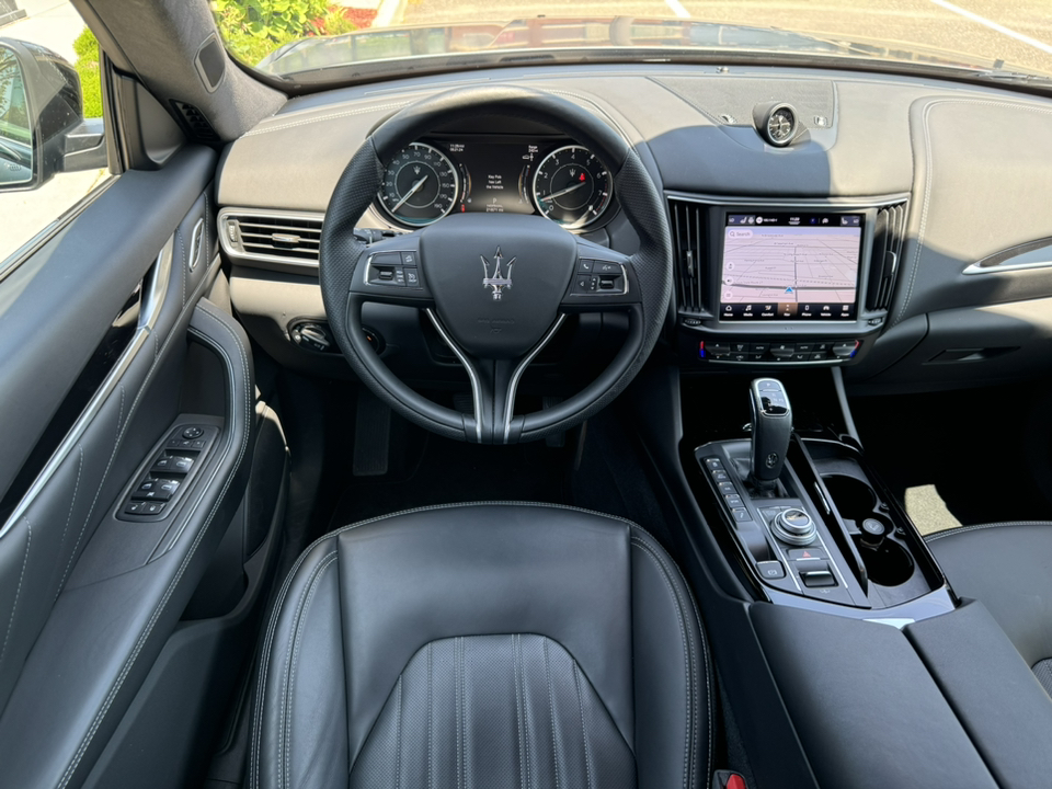 2022 Maserati Levante GT 19