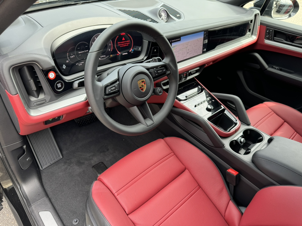 2024 Porsche Cayenne Coupe  24