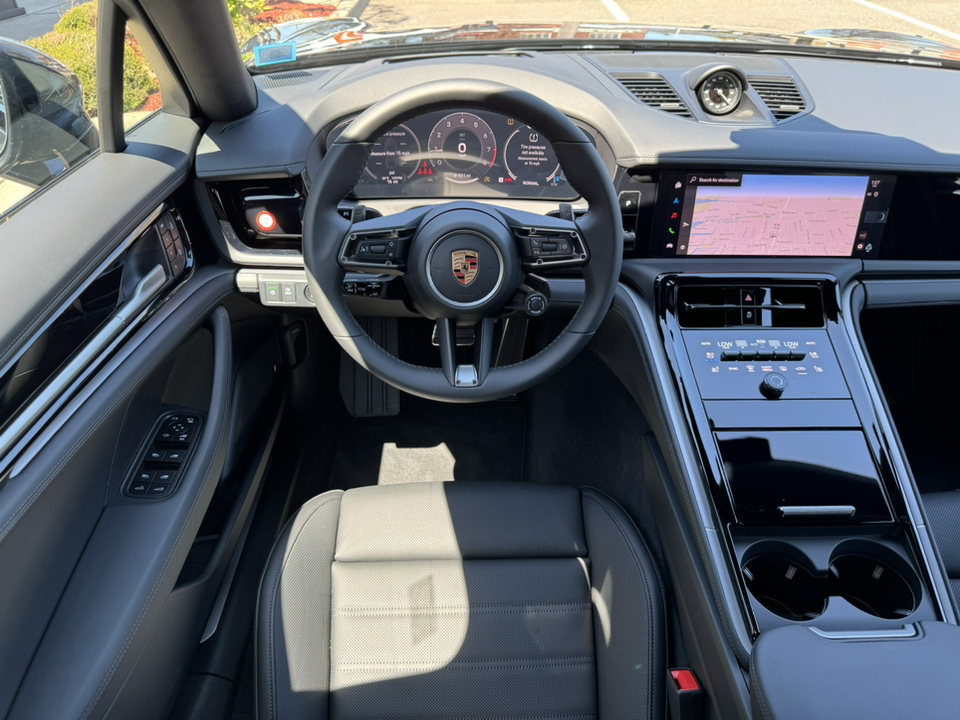 2024 Porsche Panamera  19