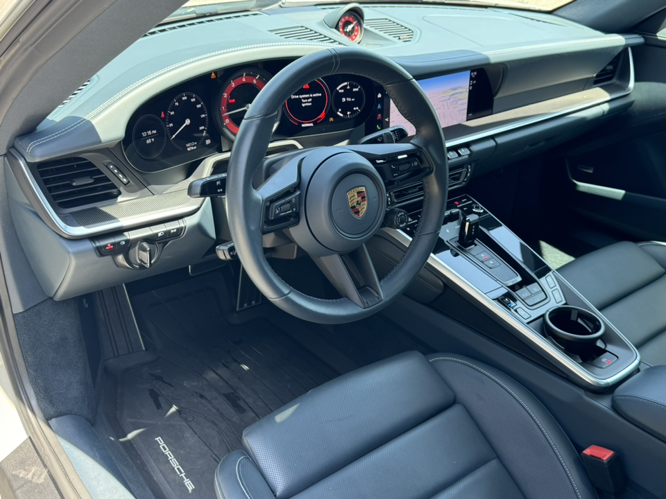 2022 Porsche 911 Carrera 4S 22