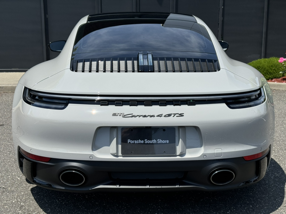 2022 Porsche 911 Carrera 4 GTS 6
