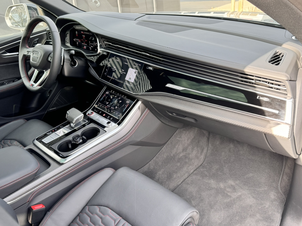 2023 Audi RS Q8 4.0T 27