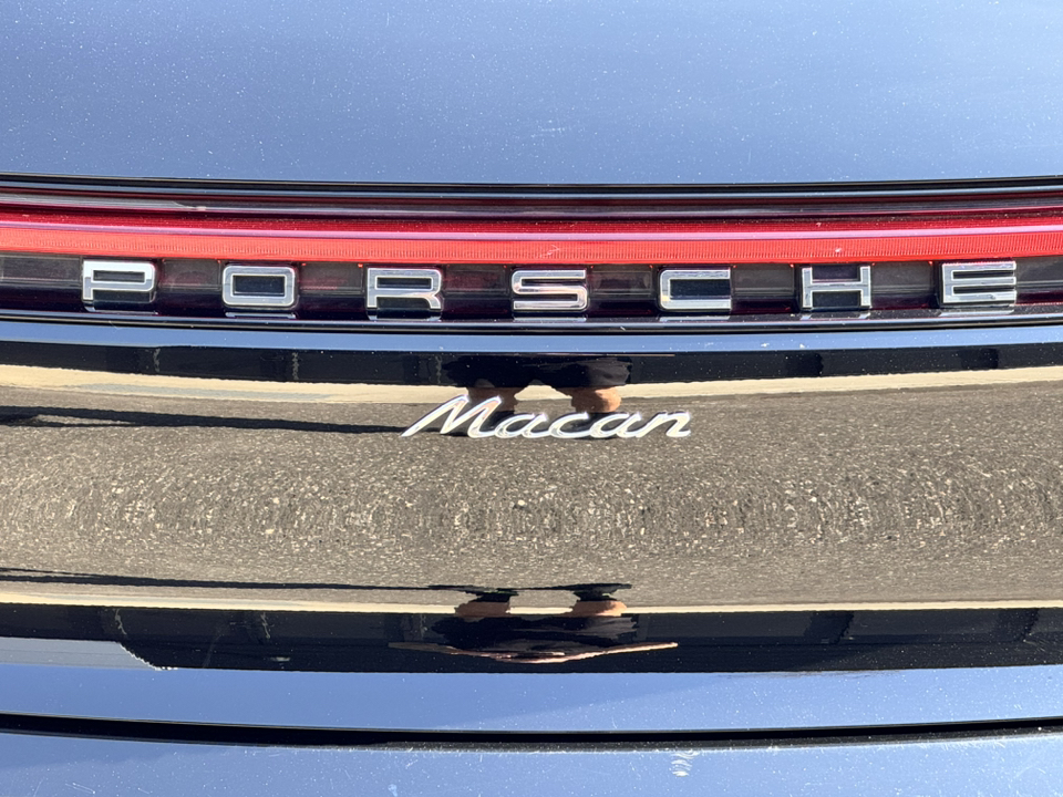 2023 Porsche Macan  33