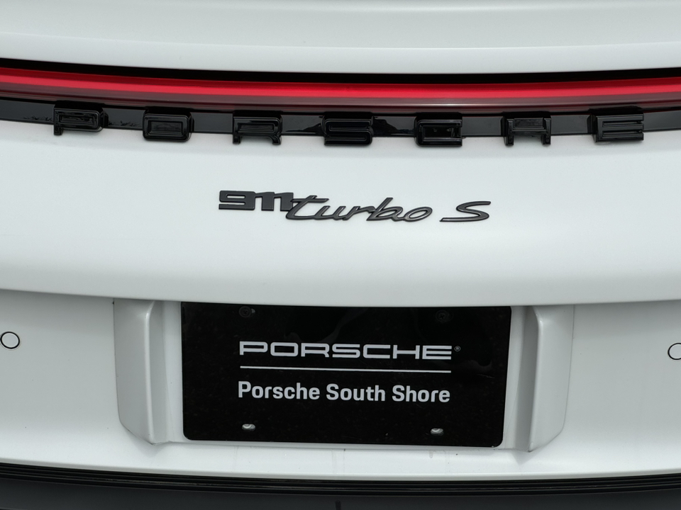 2022 Porsche 911 Turbo S 35
