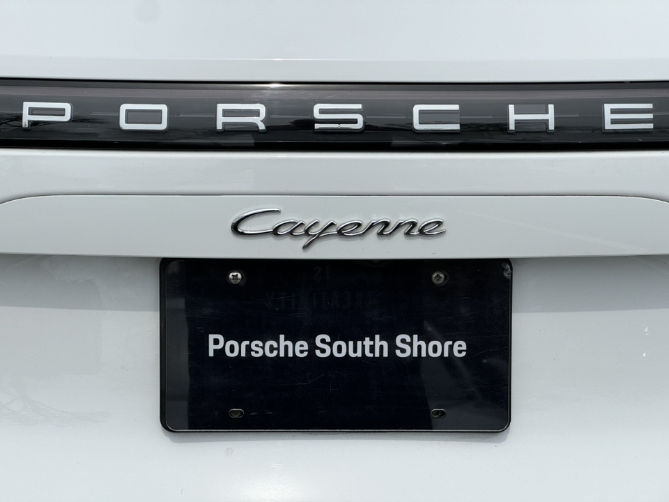 2023 Porsche Cayenne  33