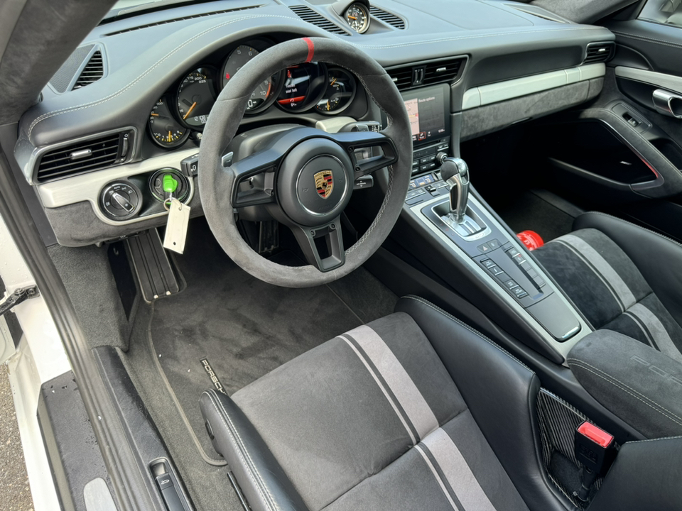 2018 Porsche 911 GT3 19