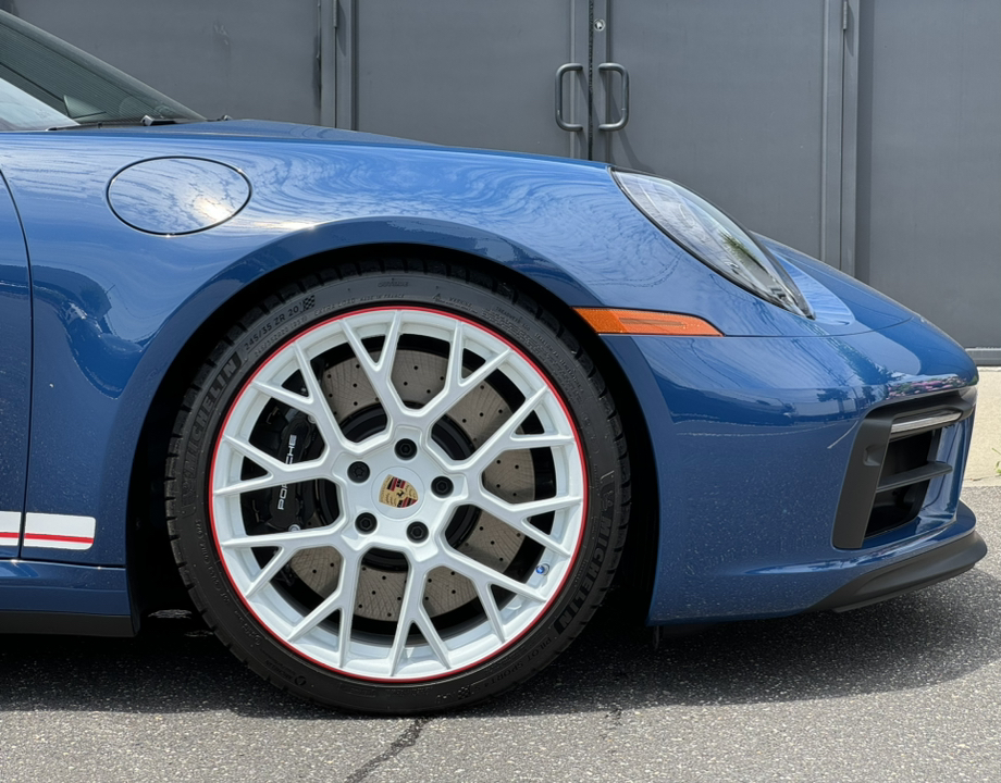 2023 Porsche 911 Carrera GTS 8
