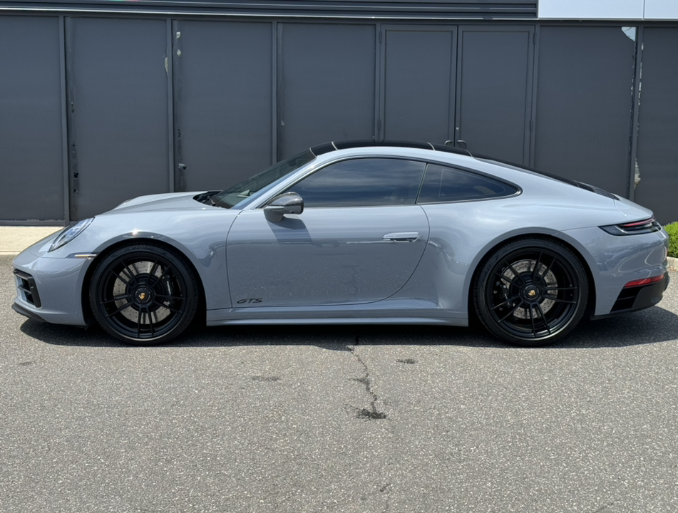 2024 Porsche 911 Carrera 4 GTS 4