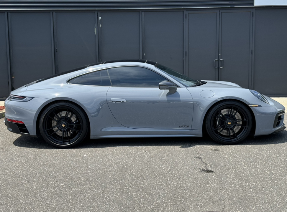 2024 Porsche 911 Carrera 4 GTS 8