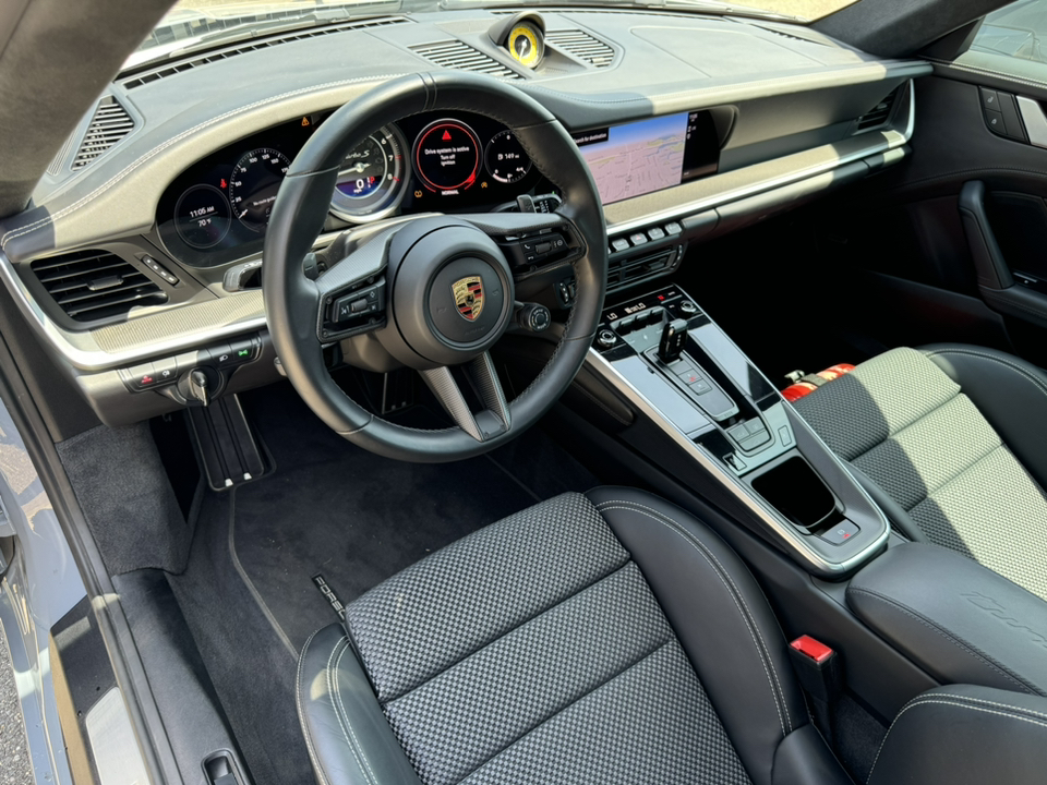 2023 Porsche 911 Turbo S 22
