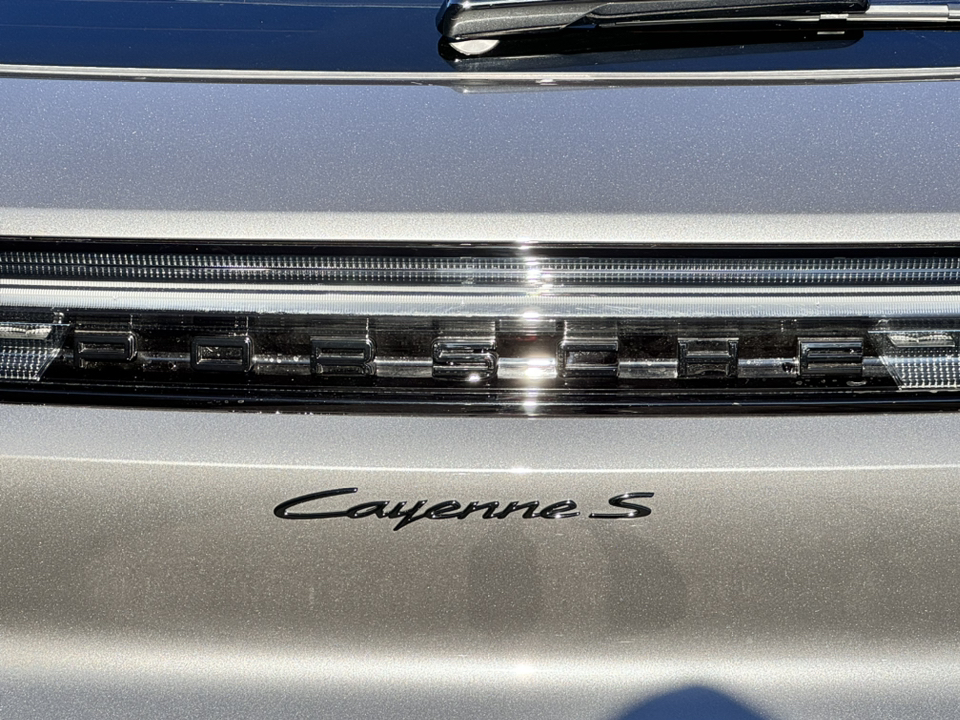 2024 Porsche Cayenne S 31