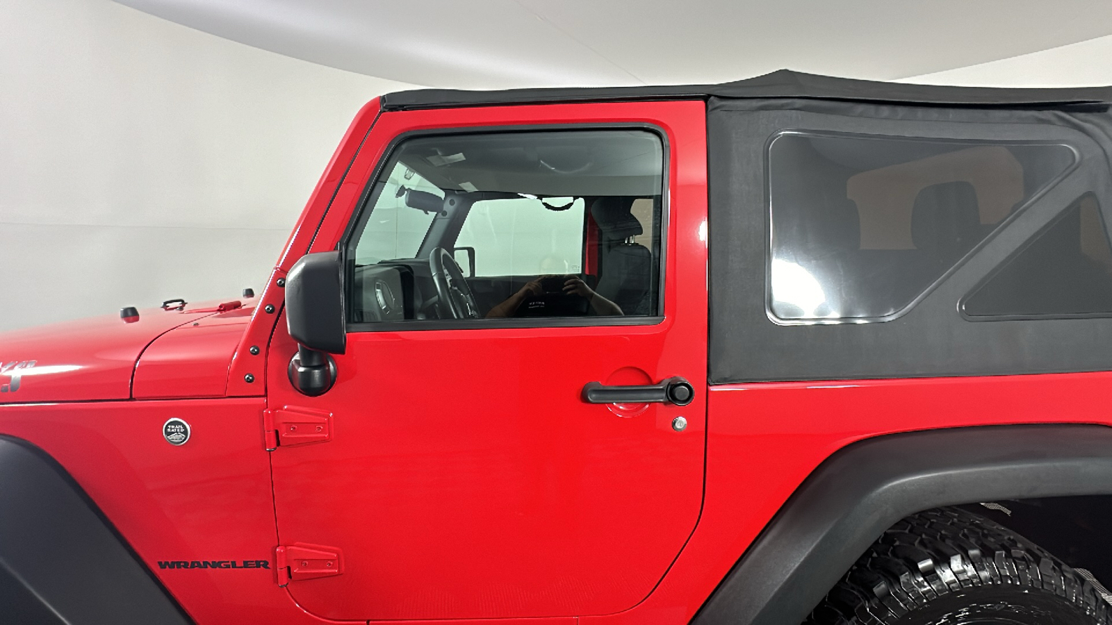 2017 Jeep Wrangler Sport 12