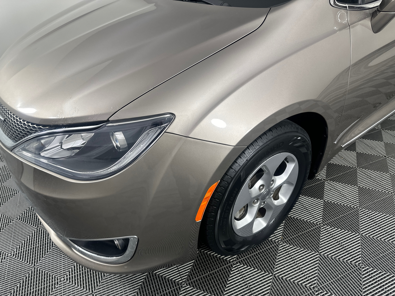 2017 Chrysler Pacifica Touring L Plus 7