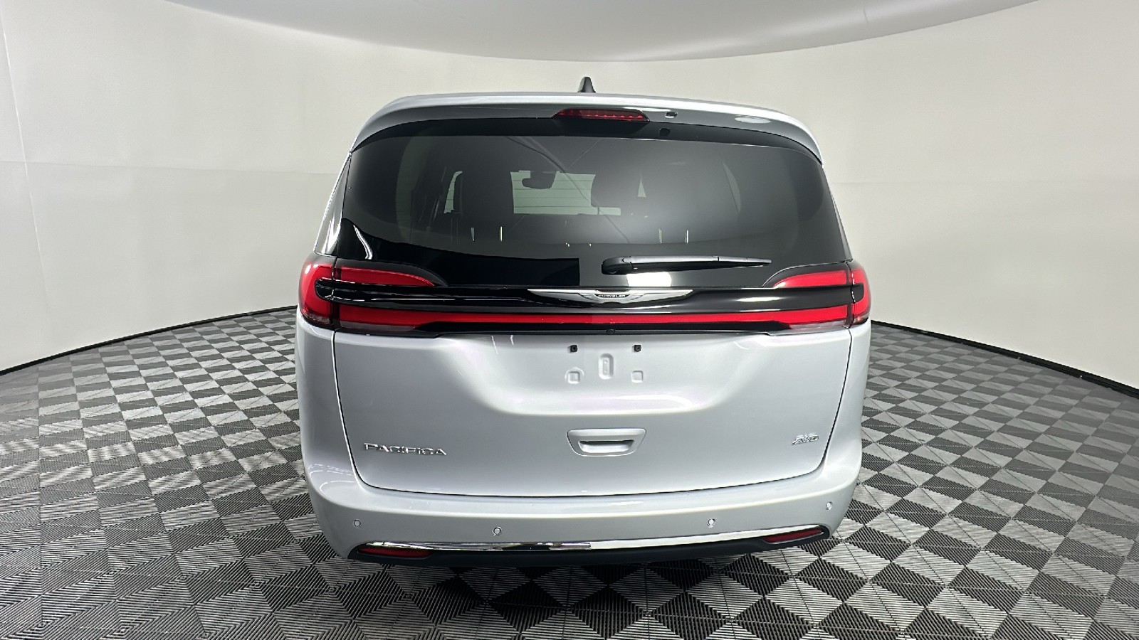 2024 Chrysler Pacifica Touring L 14