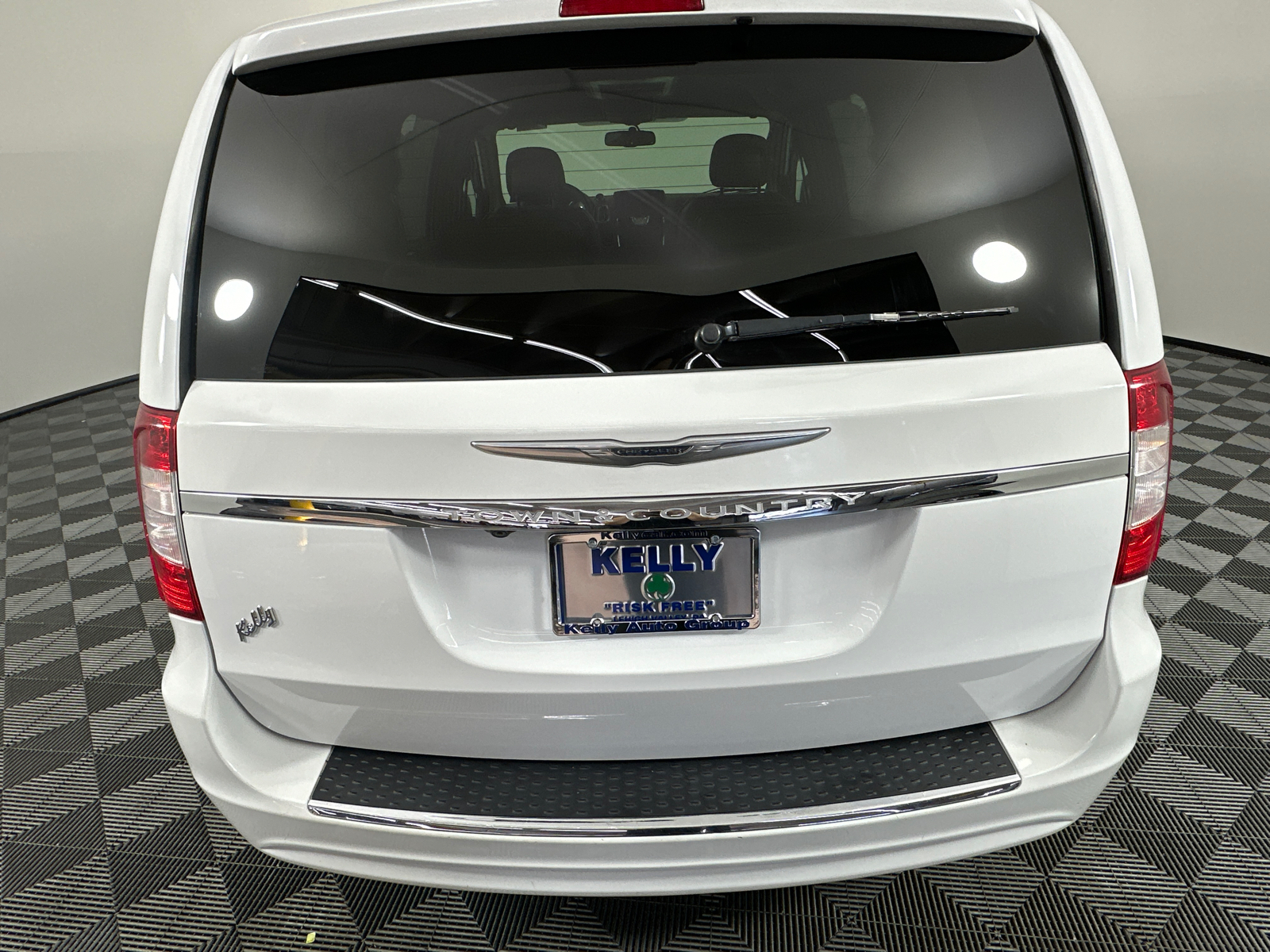 2016 Chrysler Town & Country Touring 15