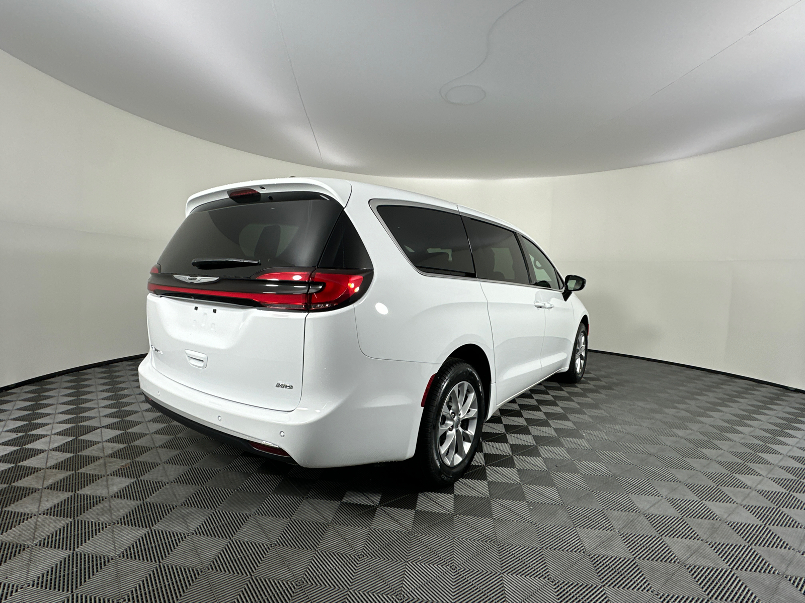 2025 Chrysler Pacifica Select 17