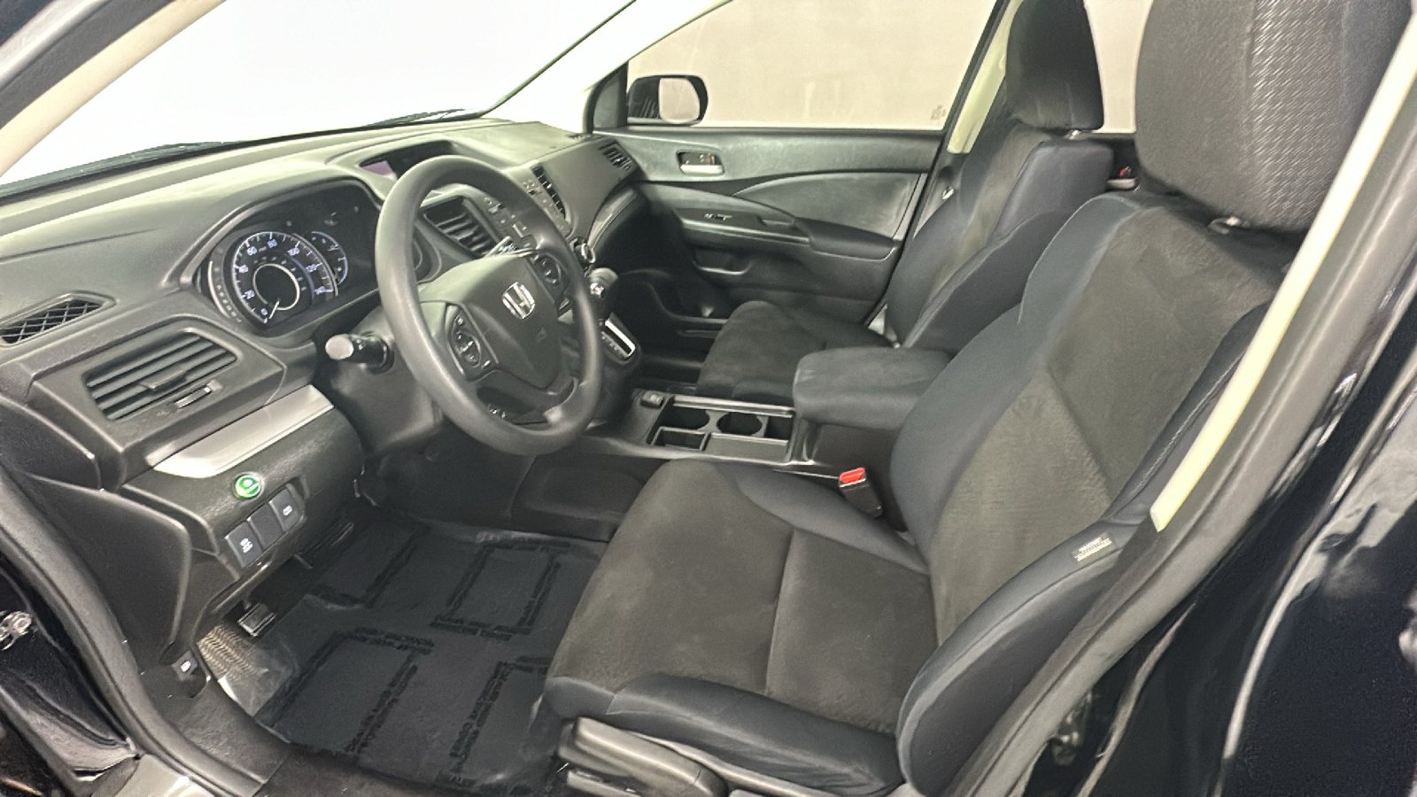 2015 Honda CR-V LX 29