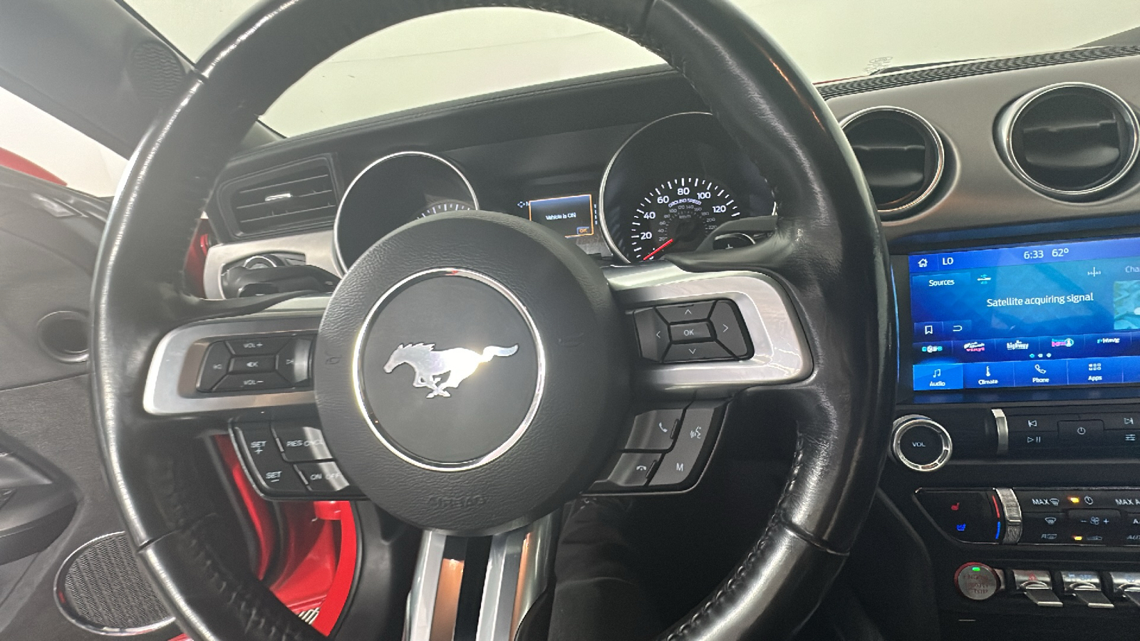 2021 Ford Mustang EcoBoost Premium 32