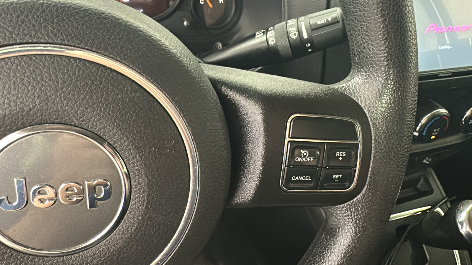 2016 Jeep Compass Sport 31