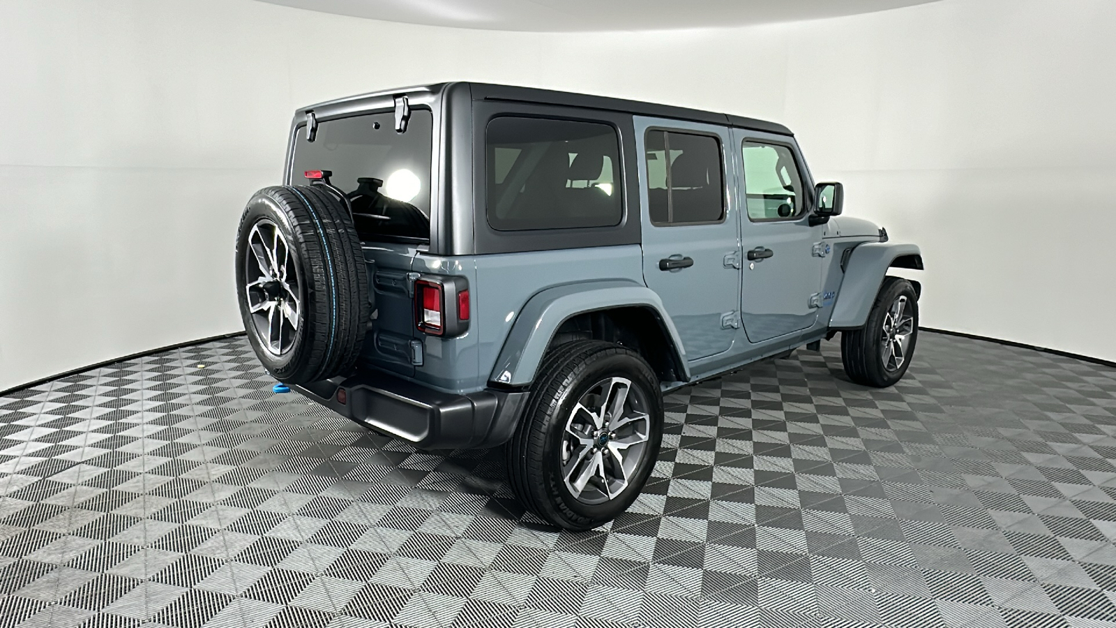 2024 Jeep Wrangler Sport S 4xe 18