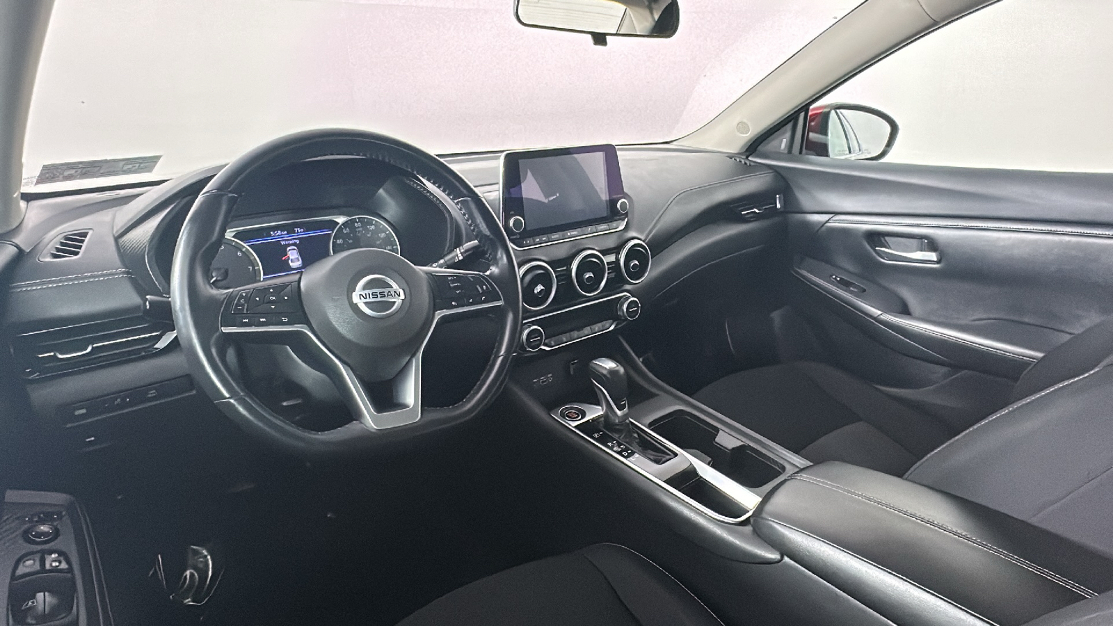 2020 Nissan Sentra SV 26