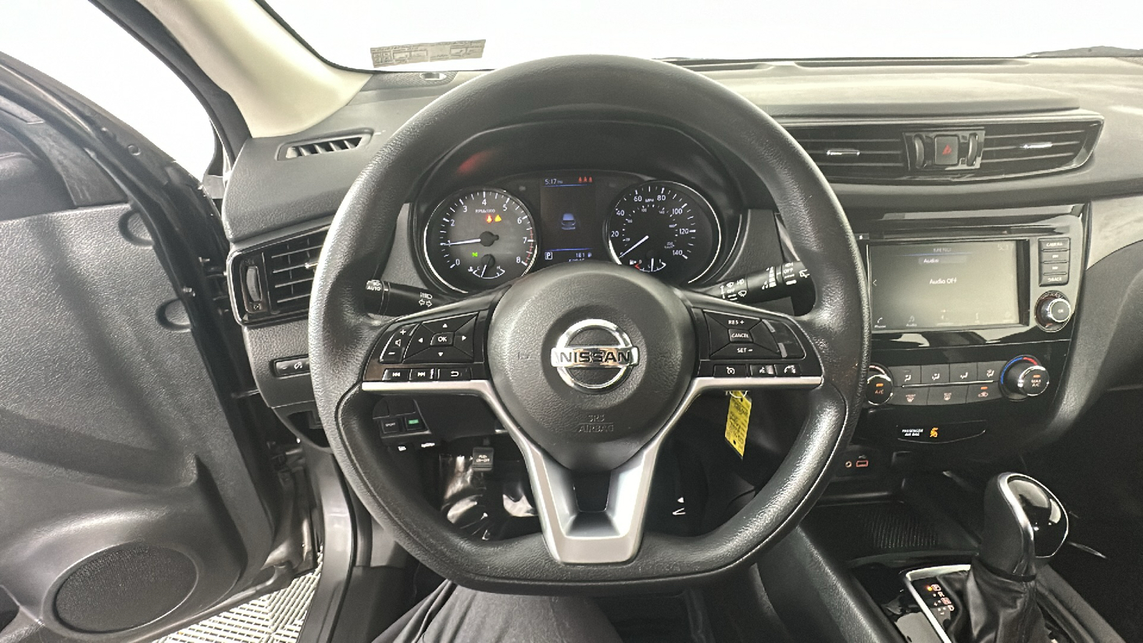 2022 Nissan Rogue Sport S 35