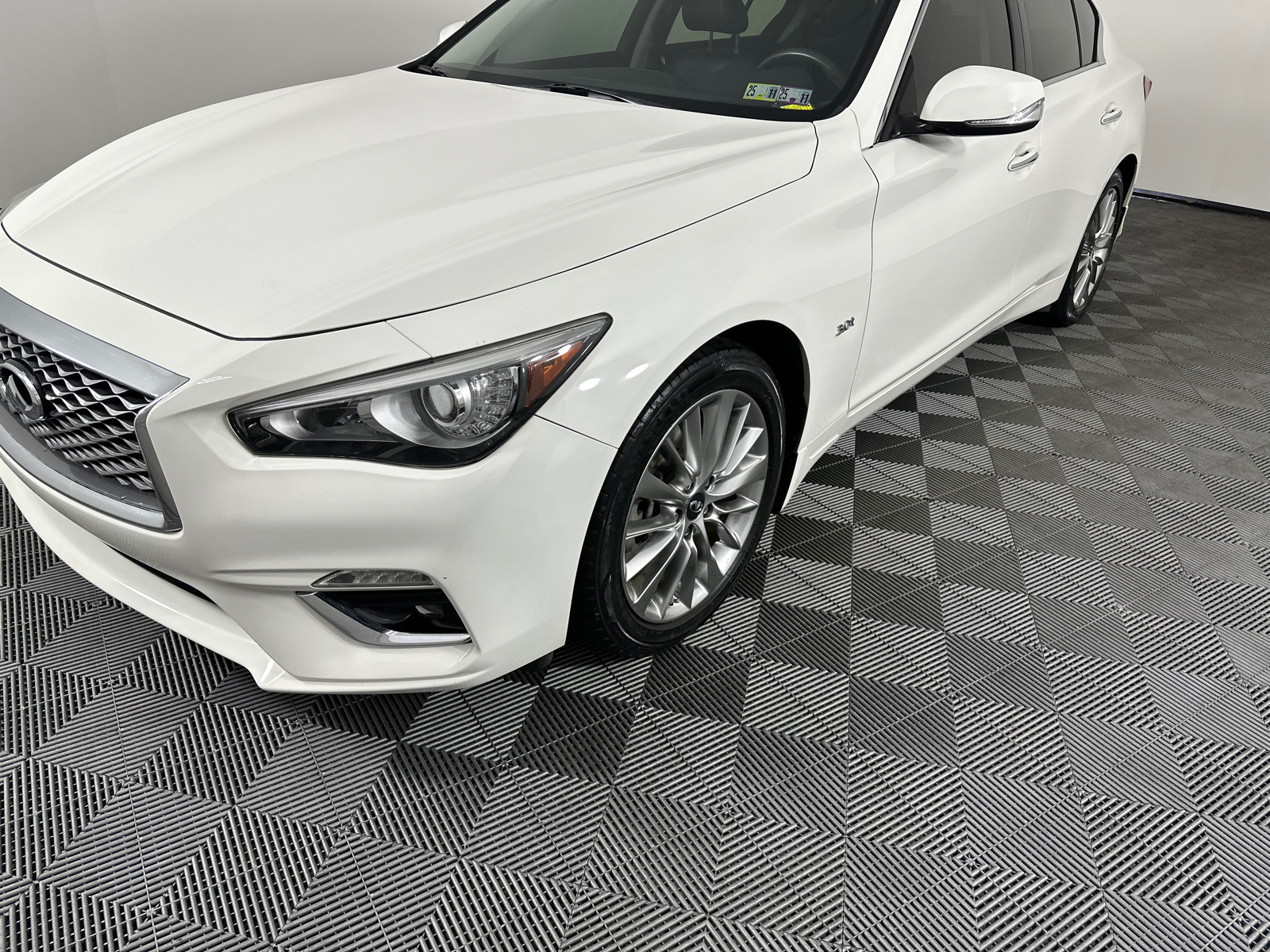 2019 INFINITI Q50 3.0t LUXE 7