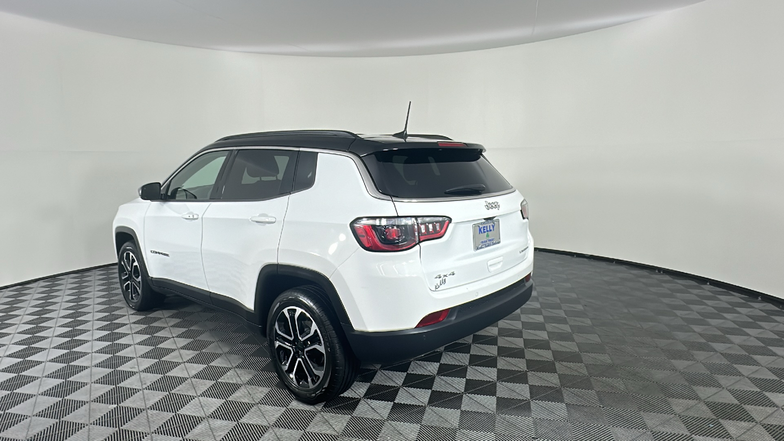 2024 Jeep Compass Limited 11