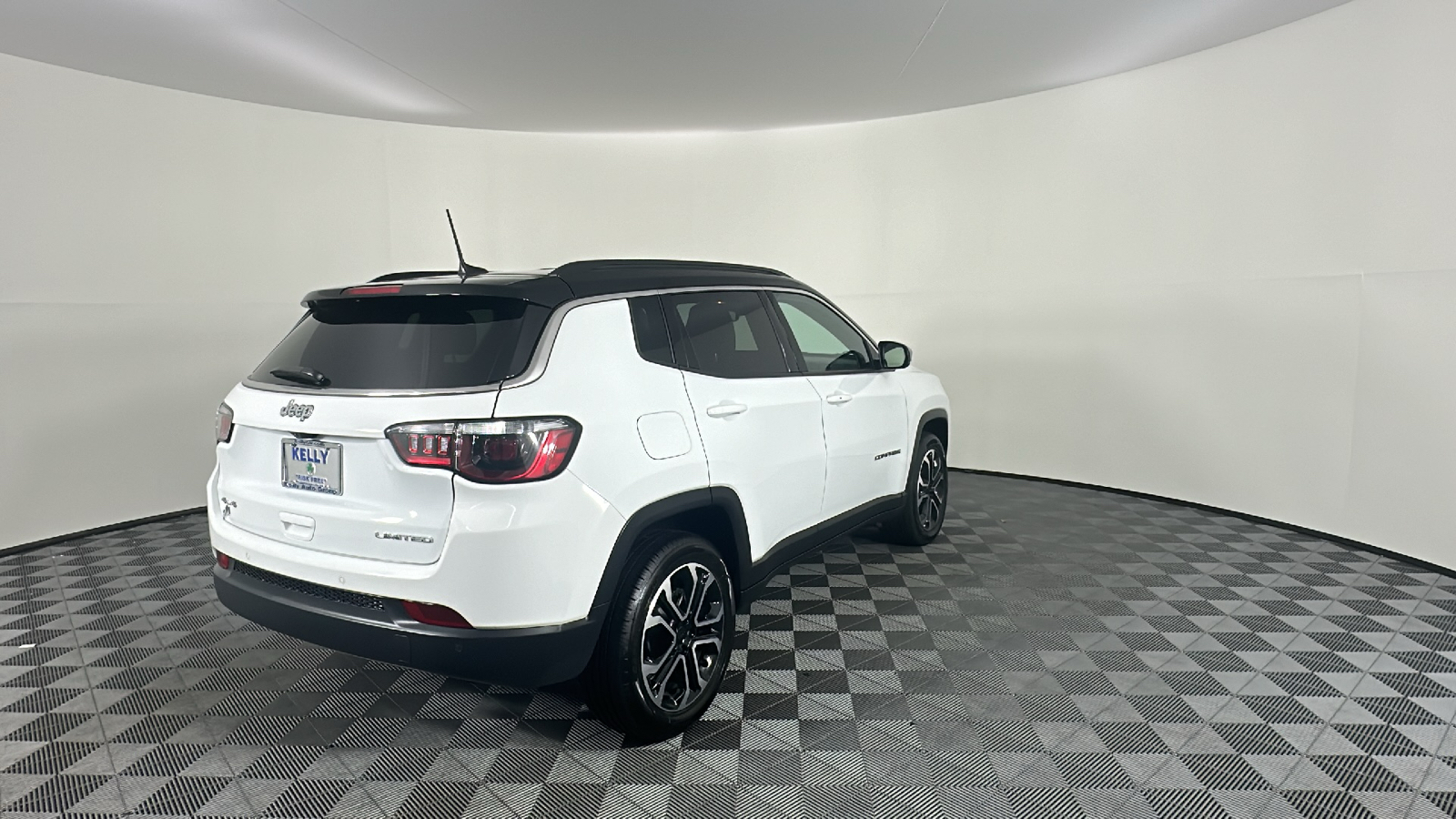 2024 Jeep Compass Limited 19