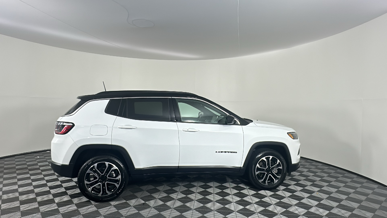 2024 Jeep Compass Limited 22