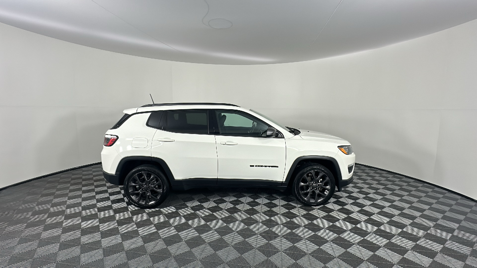 2021 Jeep Compass 80th Special Edition 19