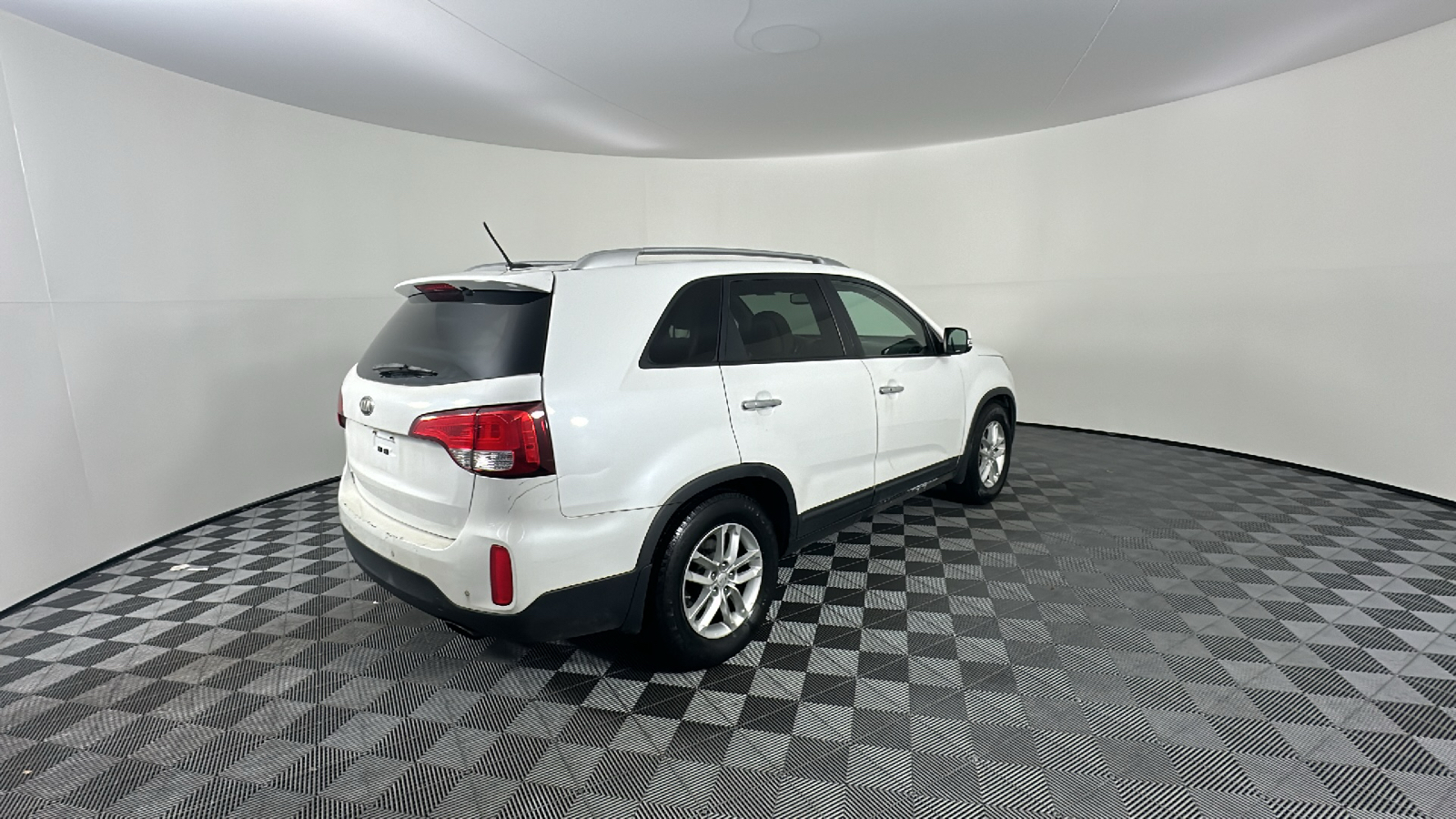 2014 Kia Sorento LX 14