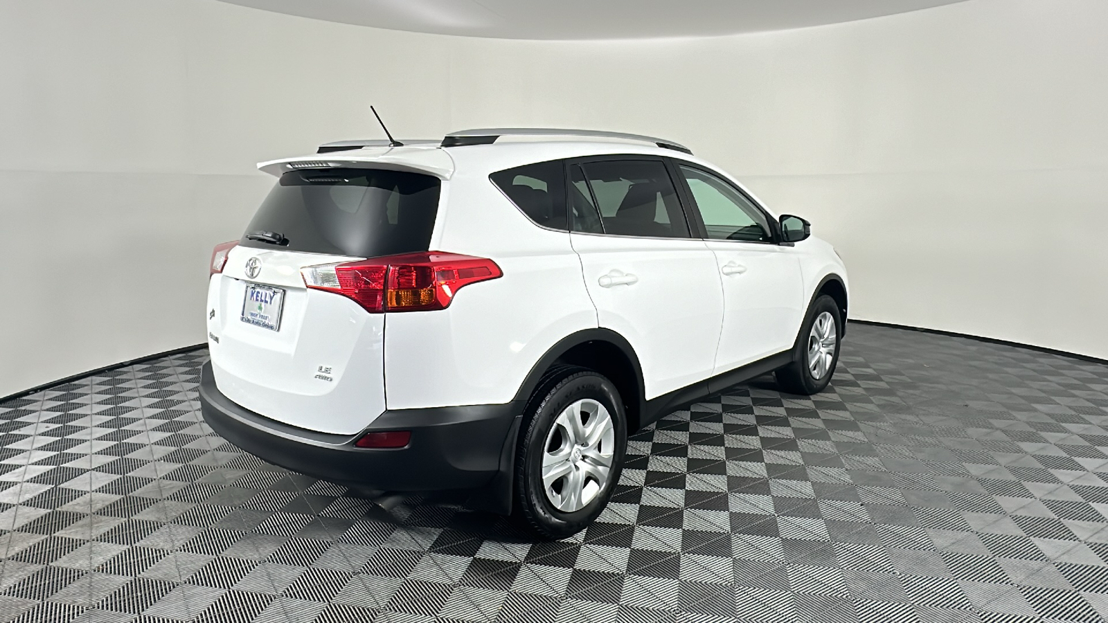 2013 Toyota RAV4 LE 19