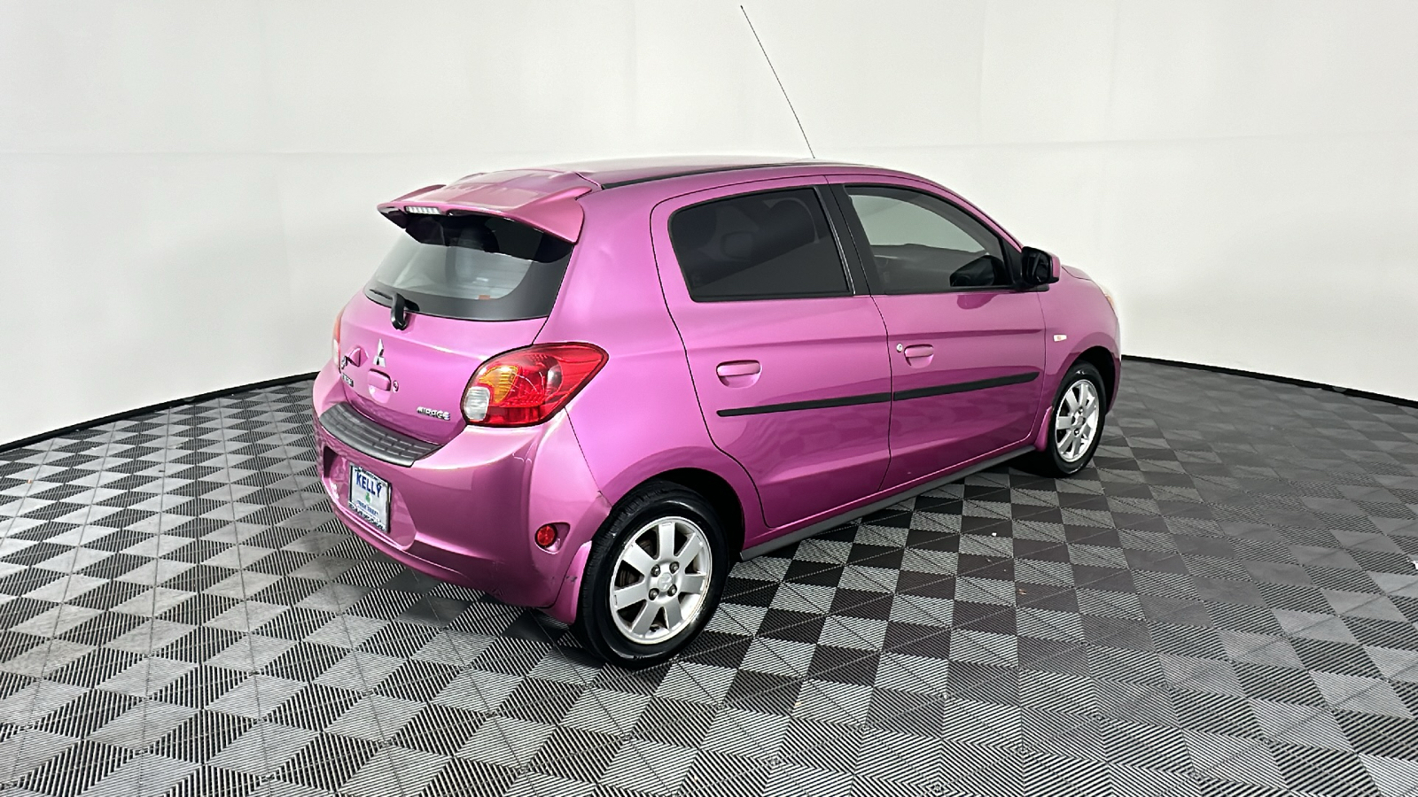 2014 Mitsubishi Mirage ES 19