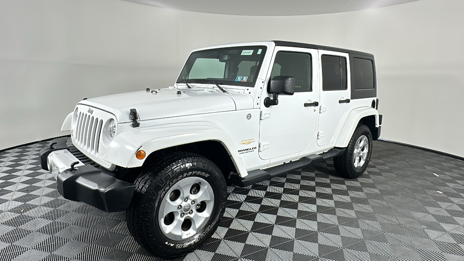 2014 Jeep Wrangler Unlimited Sahara 6