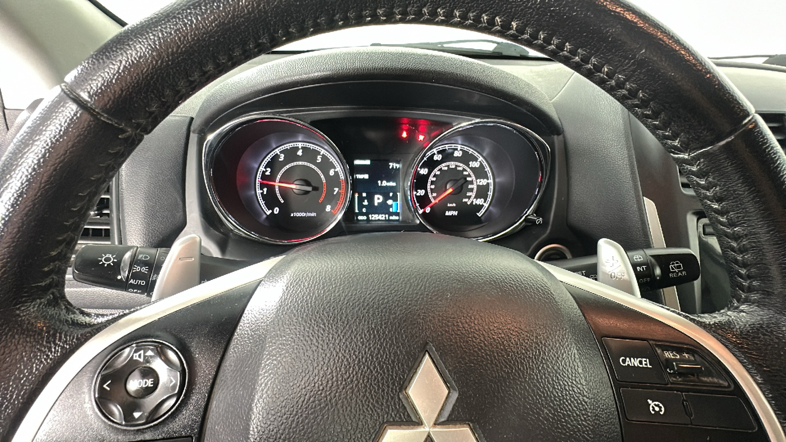 2014 Mitsubishi Outlander Sport SE 31