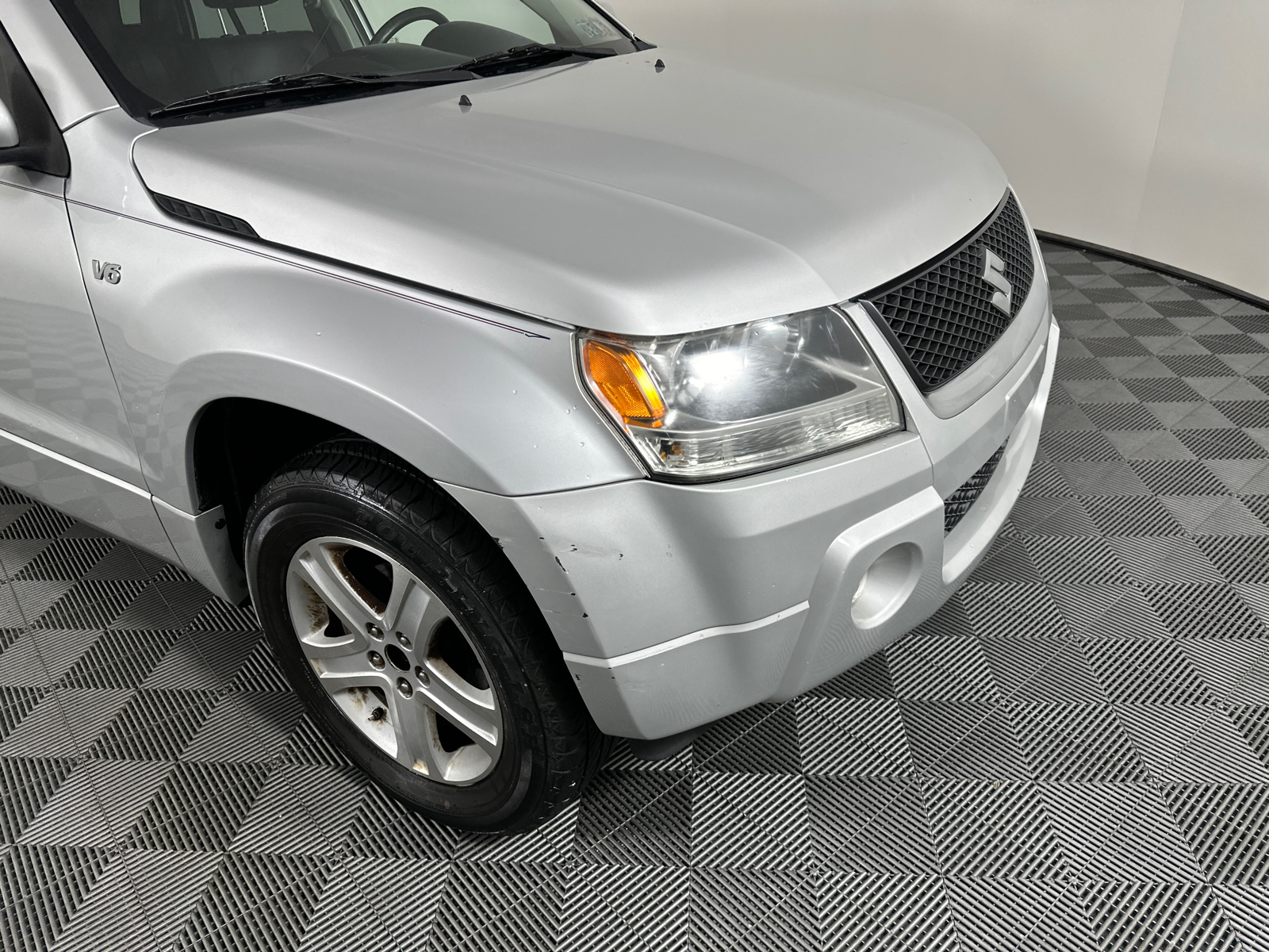 2008 Suzuki Grand Vitara Luxury 2