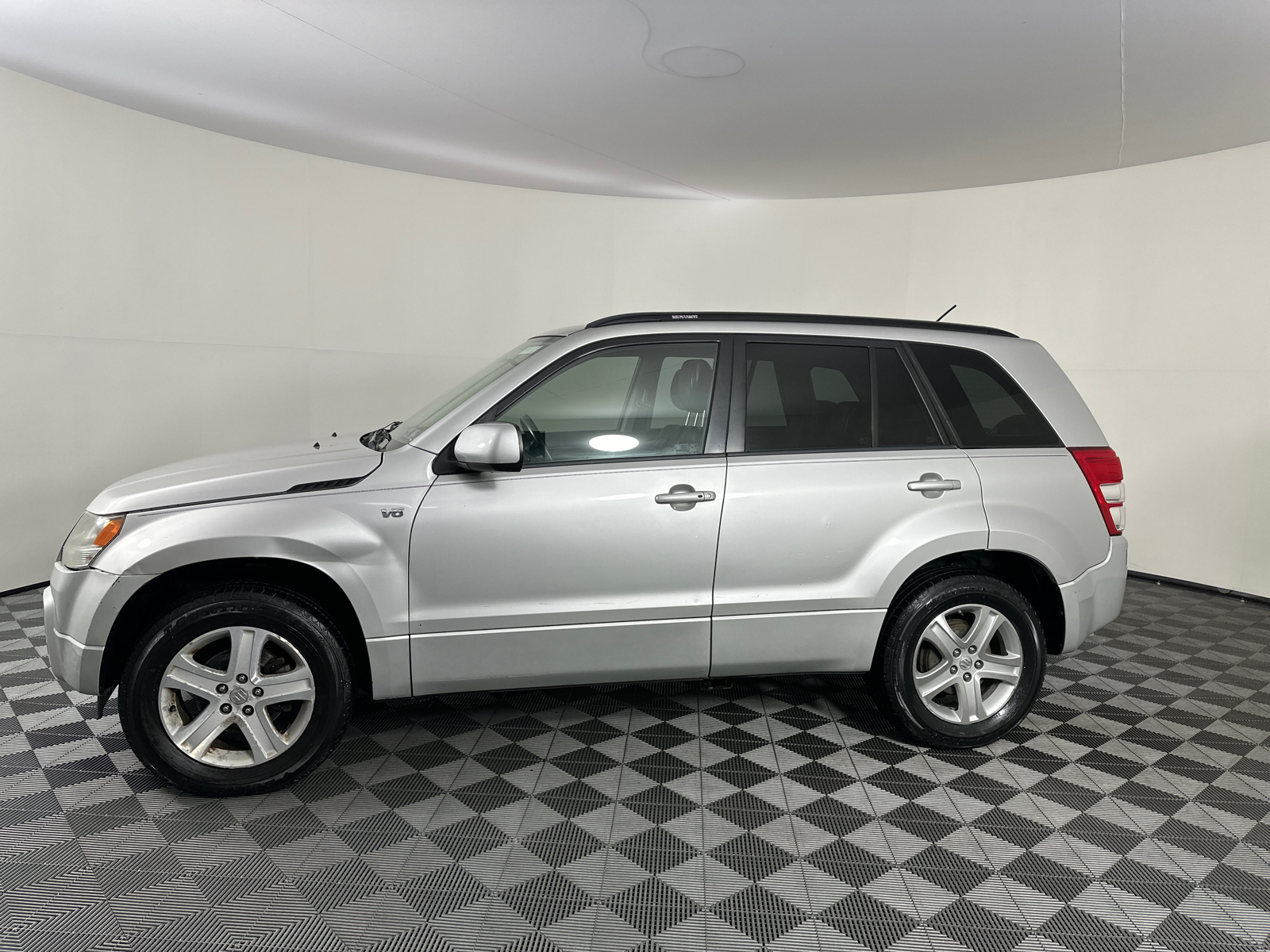 2008 Suzuki Grand Vitara Luxury 9