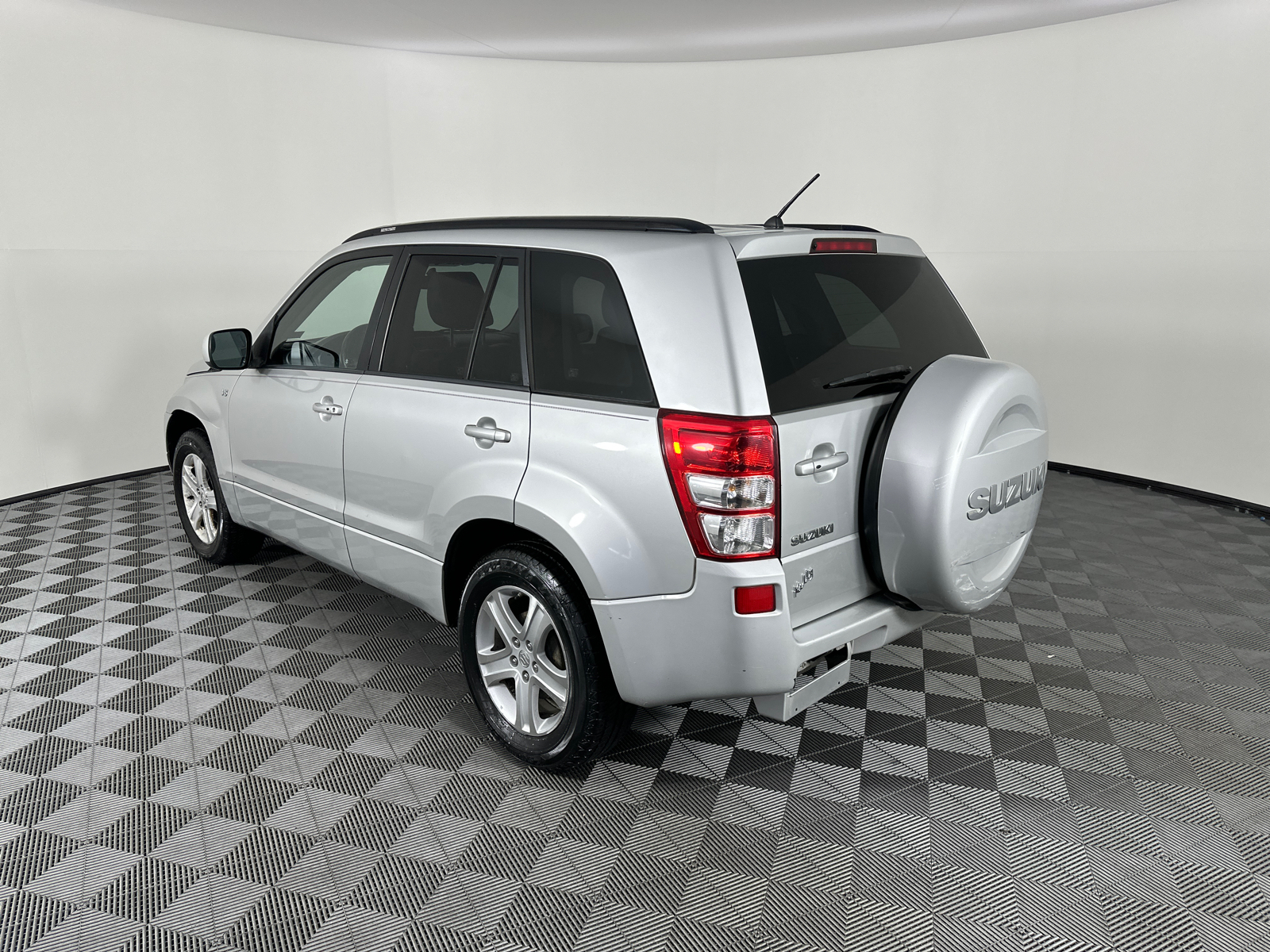 2008 Suzuki Grand Vitara Luxury 11