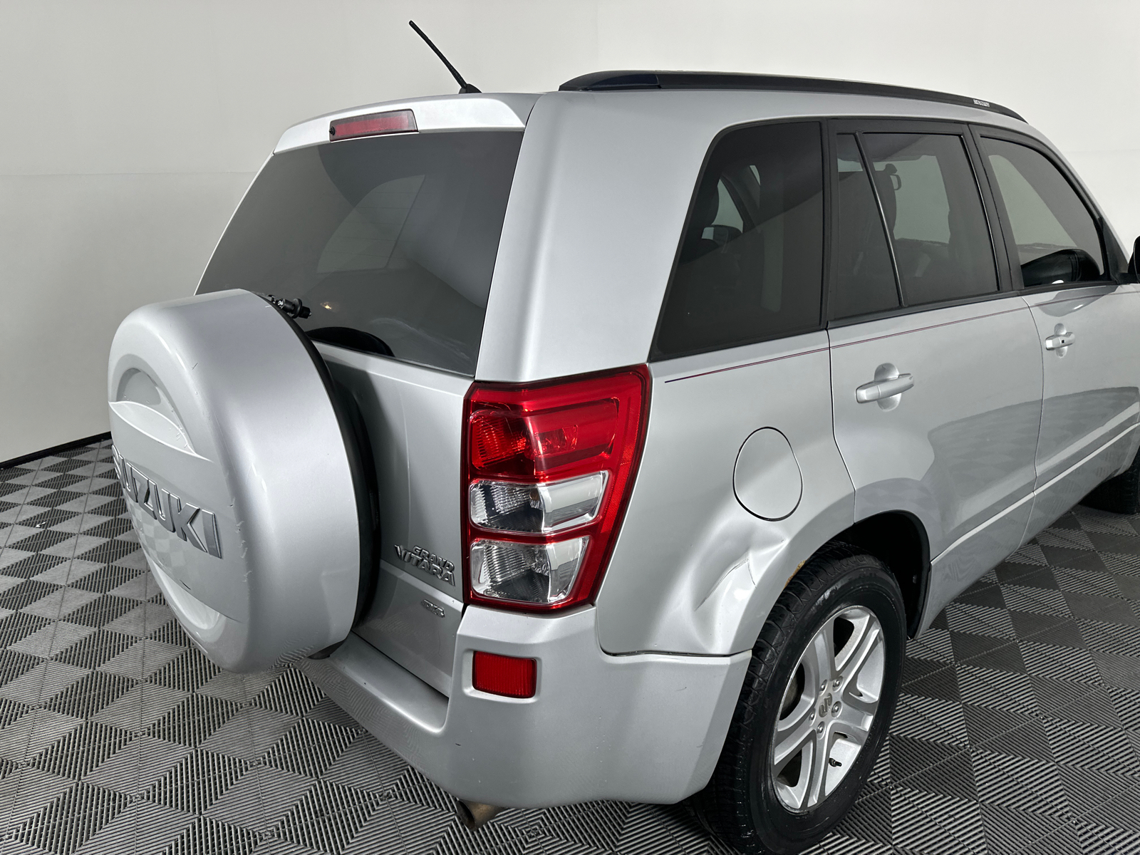 2008 Suzuki Grand Vitara Luxury 20