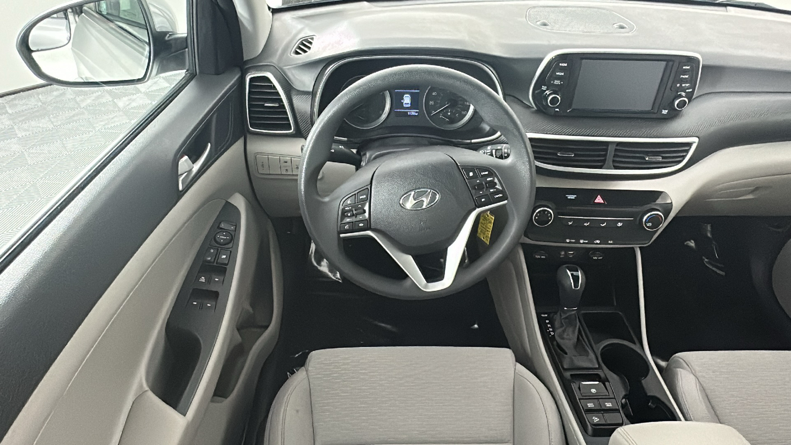 2021 Hyundai Tucson SE 24