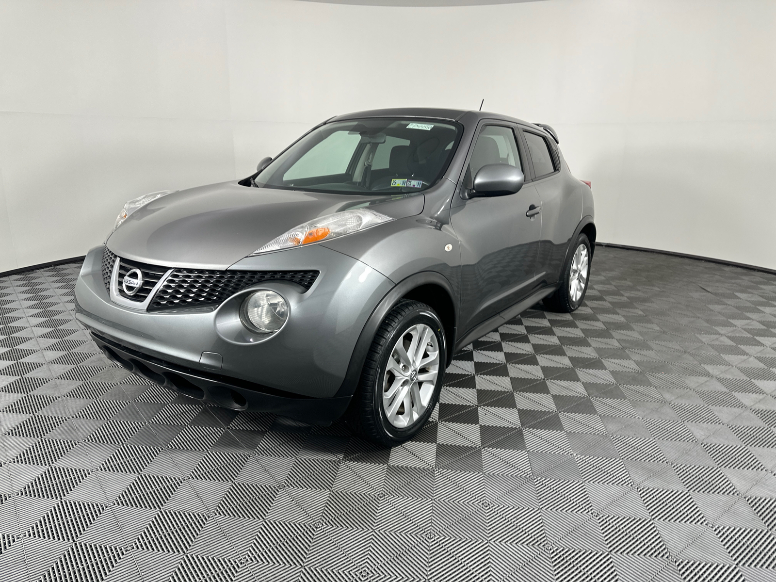 2012 Nissan Juke SV 6