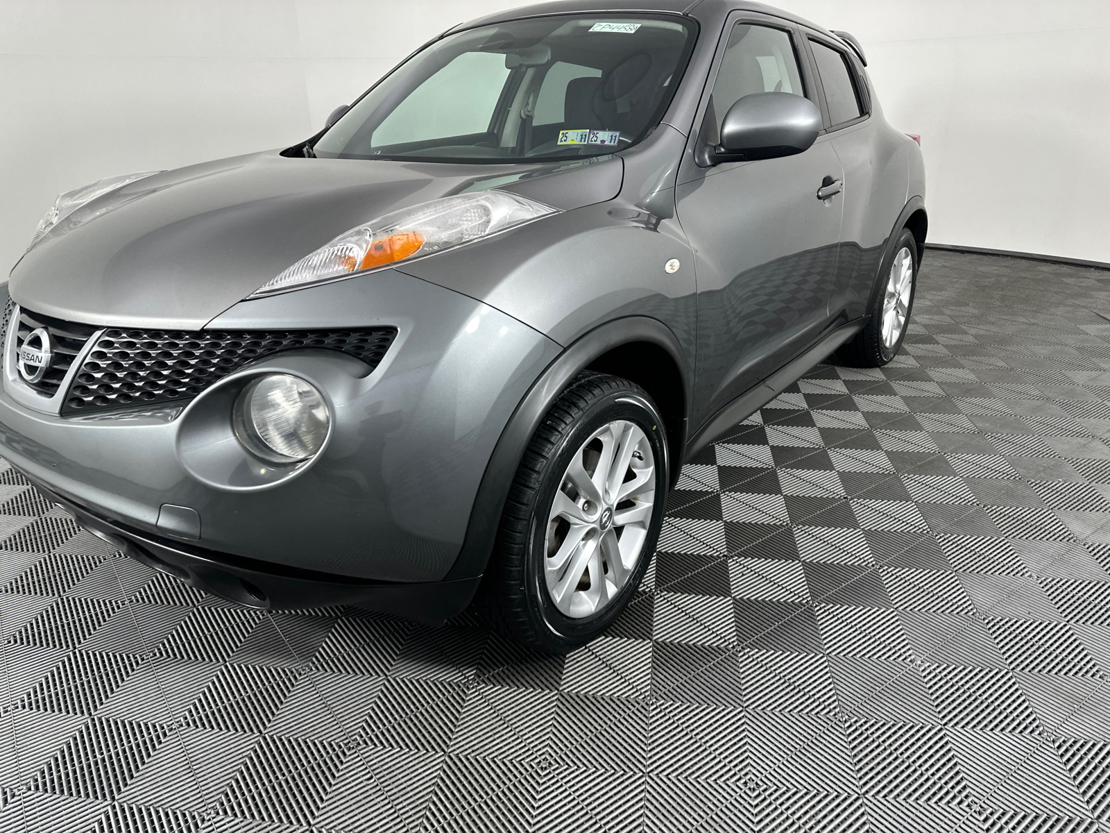 2012 Nissan Juke SV 7