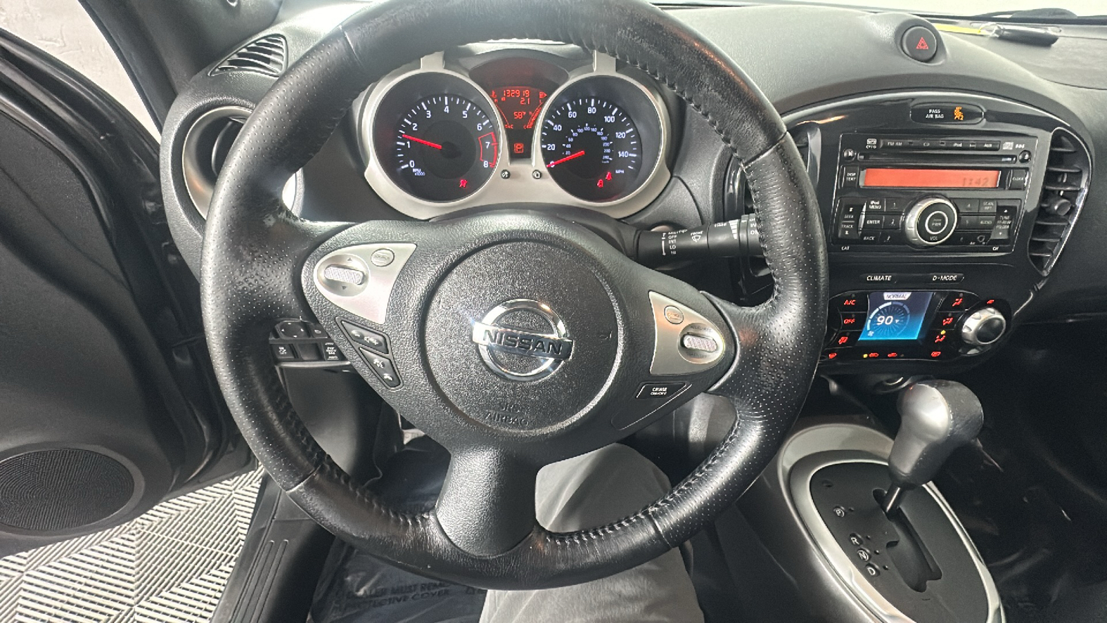 2012 Nissan Juke SV 32